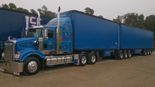 SAR.Kenworth.tautliner
